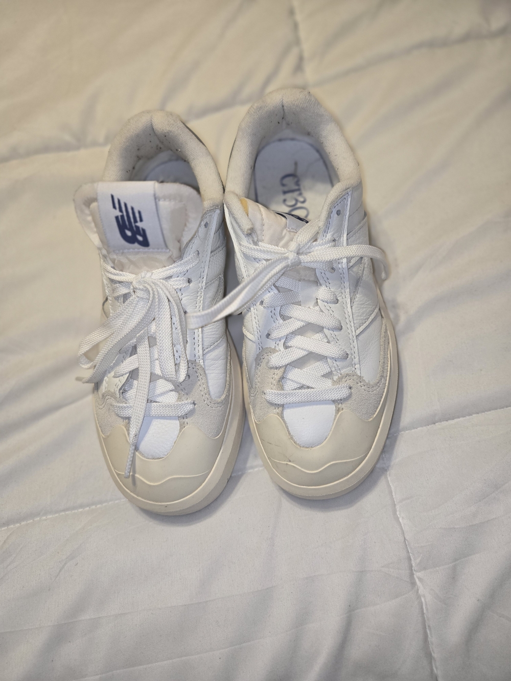 White New Balance CT302